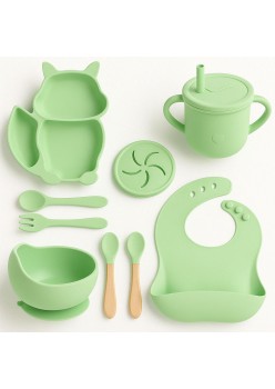 Accesorii diversificare bebelusi 10 piese din silicon, farfurie si bol cu ventuza, baveta, cana gustari, tacamuri lemn-silicon, fara BPA, verde