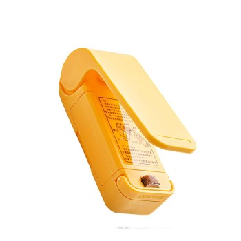 Mini Aparat de Sigilat Pungi, Etanșare Termică, Portabil cu Spate Magnetic, Alimentare pe Baterii, 9.7x3 cm, Galben