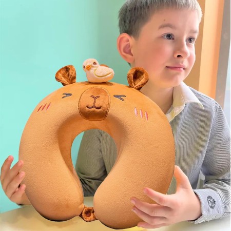 Pernă TravelCapy, Suport Ergonomic pentru Gât și Cap, Spumă cu Memorie, 30x30 cm, Sistem de Prindere cu Capse, Maro