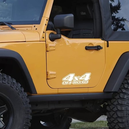 Sticker auto 4x4 Off Road, alb, 29x11 cm, folie Oracal, autocolant exterior pentru SUV, ATV, SSV, rezistent la UV si intemperii