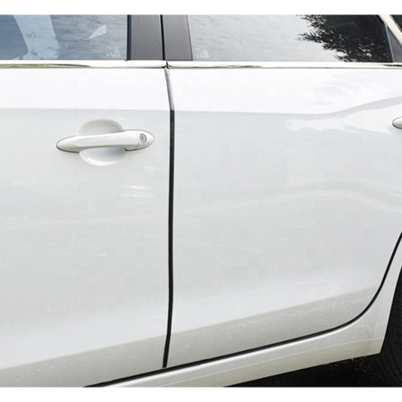 Banda flexibila pentru protectie contur portiere auto, profil 