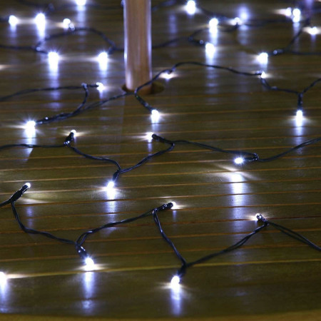 Instalatie de Craciun Liniara, 8 jocuri de lumini, 22 m, din care 1 m Prelungitor 220V, 300 LED, Controler, Fir Negru, Alb Rece