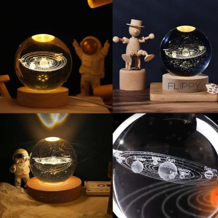 Lampa LED Decorativa, Flippy, cu Bila de Cristal cu Diametru 6cm, Model Sistemul Solar 3D, Alimentare USB, Suport din Lemn, Lumina Alb Cald