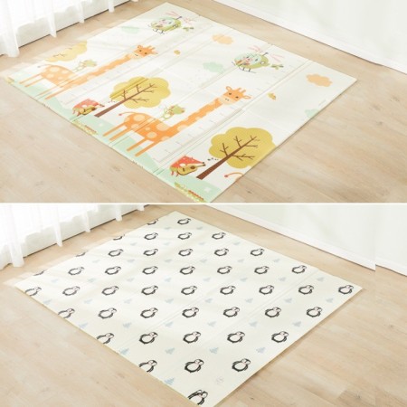 Covoraș de Joaca pentru Copii Termic cu 2 Fete, Flippy, Model Girafe si Pinguini, cu Spuma, Impermeabil, Antiderapant, 200cm x 180cm x 1cm