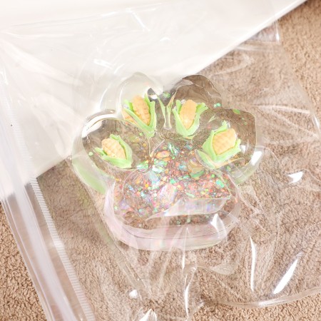 Jucarie Antistres Squishy, Flippy, cu Revenire Lenta, Model Cat Paw, 6.5 x 7 cm, din Tpr, 4-6 Ani, Model 3 Legume, Transparent