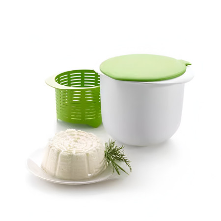 Recipient pentru Preparat Branza, Flippy, Capac de Silicon, Cheese Maker din Plastic, Strecuratoare, 17x14.5x12.8 cm, Alb