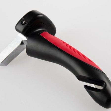 Maner Auto 4 in 1, Flippy, Kit de Siguranta, Maner, LED, Cutter, Ciocan, din ABS si Aluminiu, 18 x 7 cm, Rosu/Negru