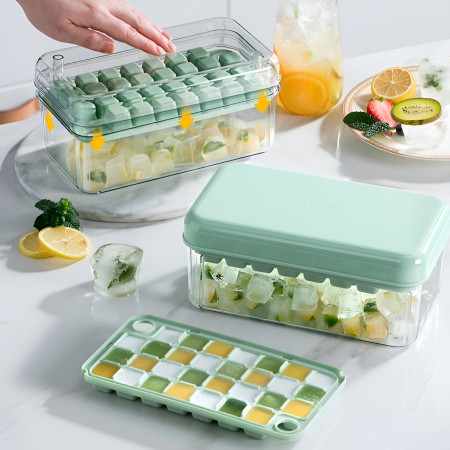 Set Cutie pentru Gheata, Flippy, Uz Casnic, Doua Tavite pentru Cuburi, Capac Etans, Lopata, 23.5x13.3x10 cm, Verde