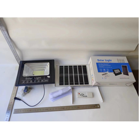 Proiector LED/Lampa solara de exterior Flippy, 20 cm x 25 cm, Rezistent la Apa IP67, cu Panou Solar, 220 LED SMD, 100W, Senzor de lumina, Timer, cu Telecomanda, 2 moduri de iluminat, kit montaj inclus, Lumina Rece