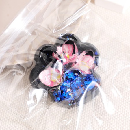 Jucarie Antistres Squishy, Flippy, cu Revenire Lenta, Model Cat Paw, 6.5 x 6 cm, din Tpr, 4-6 Ani, Model 5 Meduze, Negru cu Insertii