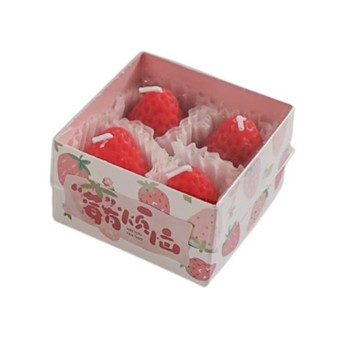 Set 4 Lumanari Parfumate, Flippy, Model Capsunici, Ardere 30 min, 52g, 6.3 x 6.3 x 3.8 cm, Rosu