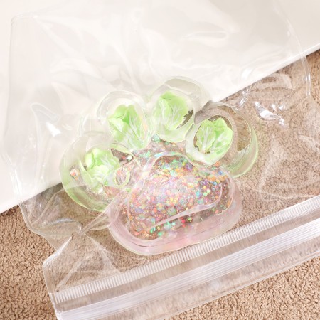 Jucarie Antistres Squishy, Flippy, cu Revenire Lenta, Model Cat Paw, 6.5 x 7 cm, din Tpr, 4-6 Ani, Model 3 Legume, Transparent