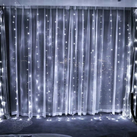 Instalatie Craciun, Tip Perdea, IP44, 2 m x 2 m, 240 LED-uri, Alb rece, 8 jocuri de lumini, Transformator cu telecomanda, Interconectabila, Prelungitor 3 m inclus, Fir transparent, Interior/ Exterior, Flippy