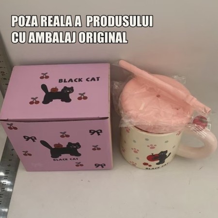 Cana din Ceramica cu Capac si Pai, Flippy, Capacul si Paiul din Silicon Roz, 9x8.5 cm, Model Cute D, Capacitate 380ml