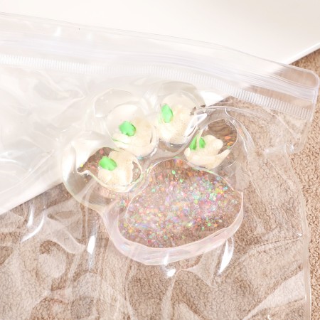Jucarie Antistres Squishy, Flippy, cu Revenire Lenta, Model Cat Paw, 6.5 x 7 cm, din Tpr, 4-6 Ani, Model 3 Legume, Transparent