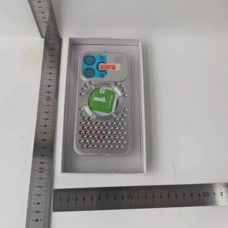 Husa MagSafe Aromaterapia Compatibila cu iPhone 15 Pro, Flippy, Suport Magnetic, Antisoc, Antizgariere, Protectie Camera si Supraincalzire, din Aliaj de Aluminiu, Silver