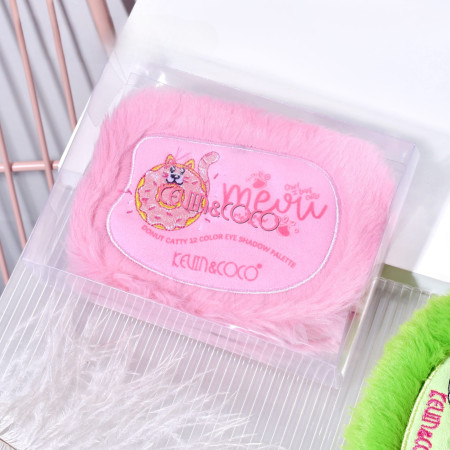 Paletă Farduri de Pleoape "Pink Fuzzy" – 12 Culori Mate, Sidefate & Glitter, Textură Catifelată, 15 x 10.5 cm