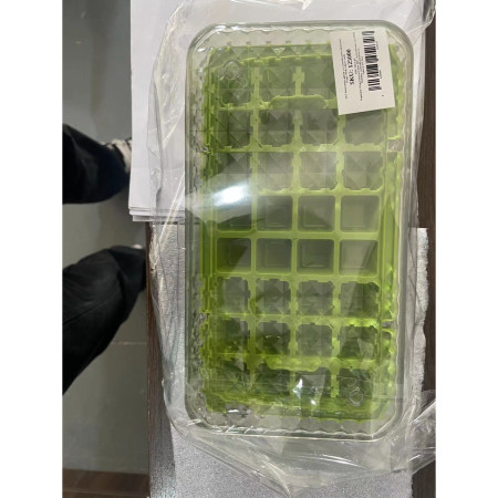 Set 3 forme pentru gheata si o caserola pentru depozitare Flippy, 96 de cuburi, verde