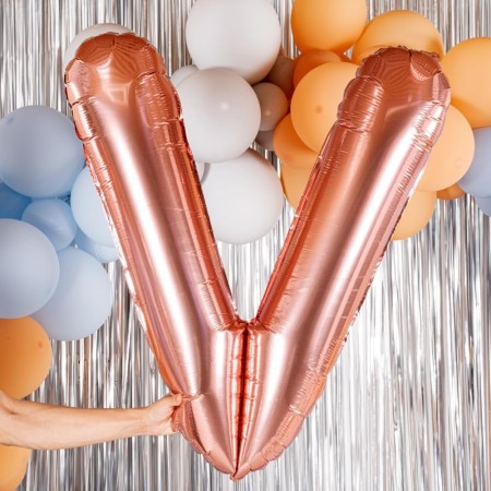 Balon Folie Metalizata Litera V, Flippy, 80 cm, Umflati cu Heliu sau Aer, Ambalaj Individual, Pai inclus, Rose Gold
