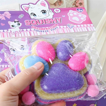 Jucarie Antistres Squishy, Flippy, cu Revenire Lenta, Model Labuta de Pisica Pufoasa, 12.5x10.5 cm, 220g, Squeeze Pinch Family, Ambalaj Transparent, Mov-Multicolor