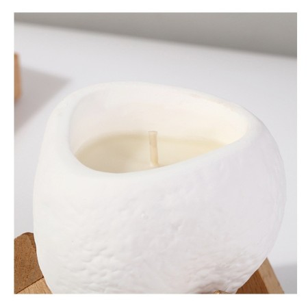 Lumanare Parfumata, Flippy, Model Abstract, Aroma de Ploaie Osmanthus, din Ceara de Soia, 8 x 5.5 x 6 cm, Alb