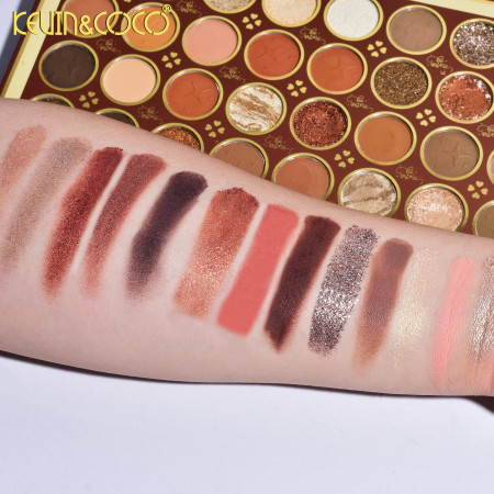 Trusă Machiaj Be Mine – 32 Nuanțe Fard de Pleoape, Texturi Mate, Sidefate & Glitter, Cadou Ideal