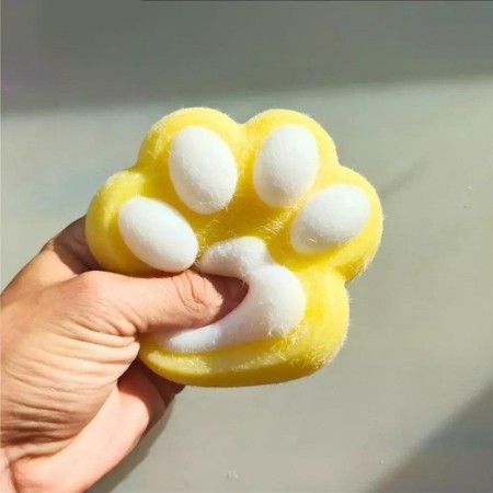 Jucarie Interactiva Squishy, Flippy, Model Cat Paw, Revenire Lenta, din TPR, +3 Ani, 7.5 cm, Textura Puf, Galben