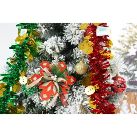 Set brad artificial de Craciun si elemente decorative, nins, decorat cu conuri pin, pentru interior/exterior, inaltime 210 cm, diametru 131 cm, 630 ramuri, Flippy, alb/verde, suport metalic inclus