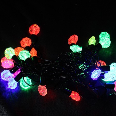 Instalatie de Craciun RGRB Liniara, Model Anise, 10 m, din care 1 m Prelungitor 220V, 40 LED, Interconectabila, Fir Negru, multicolor
