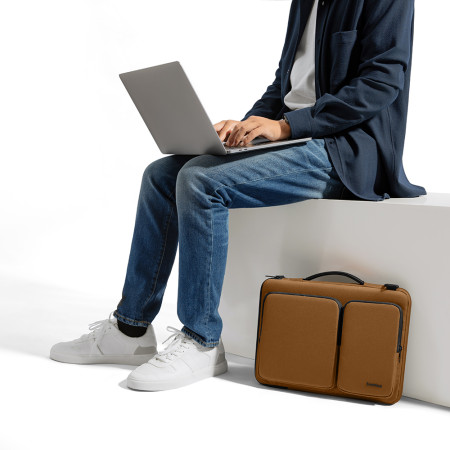 Geanta Laptop 13 inch, Tomtoc Defender, Brown