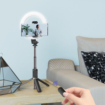 Selfie Stick Yesido Stabil, cu Lumină rotunda, trepied, telecomandă, 360° Rotatie, 120mAh, Black